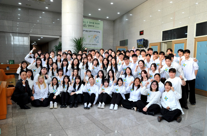a463298cb691c11a200854697b5ee4c9_1778998479_0355.JPG